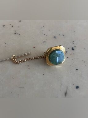 Jade Cabachon Vintage Tie Pin